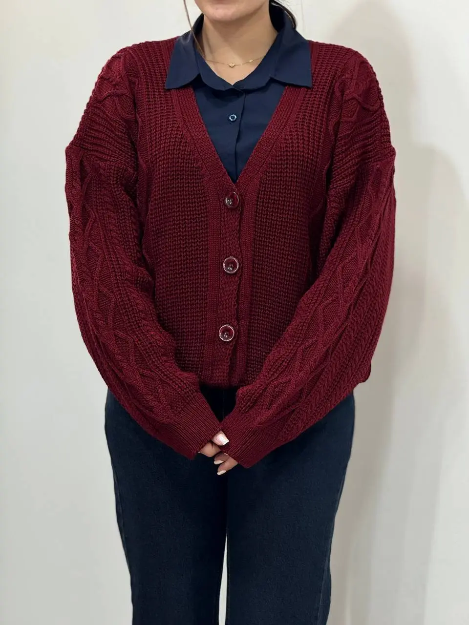 بافت جلو دکمه آرزو